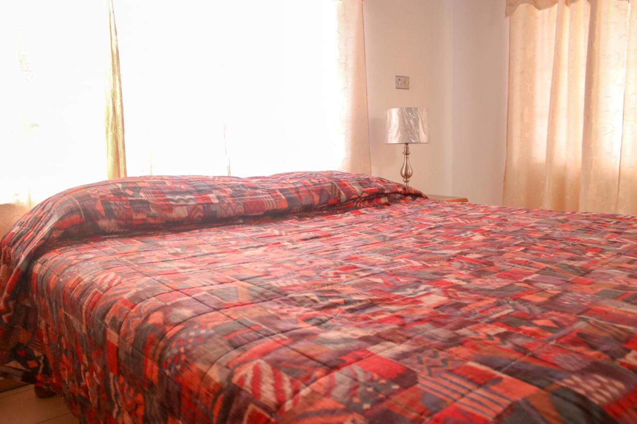 Van Villa Guesthouse نيغريل المظهر الخارجي الصورة